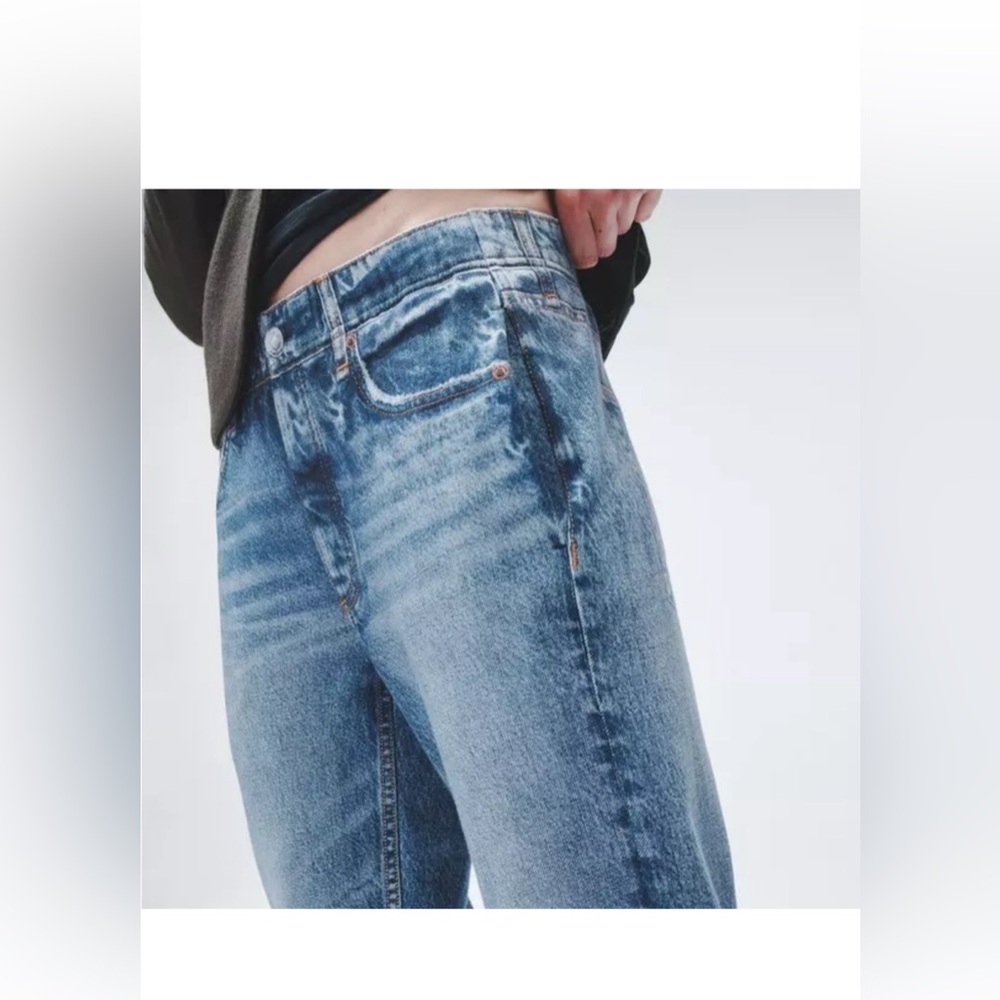 rag & bone Miramar Terry Jogger Pant
Cotton Terry - Picture 7 of 8